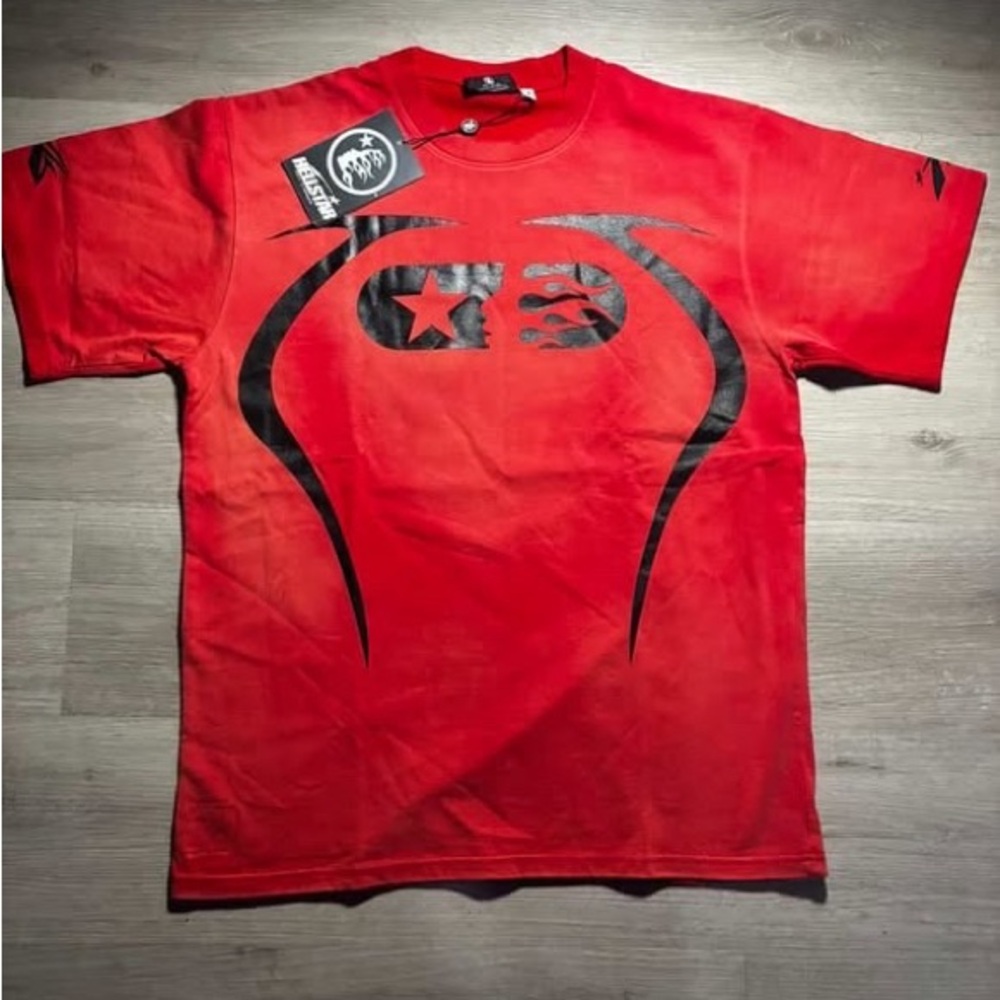 Red men’s Hellstar